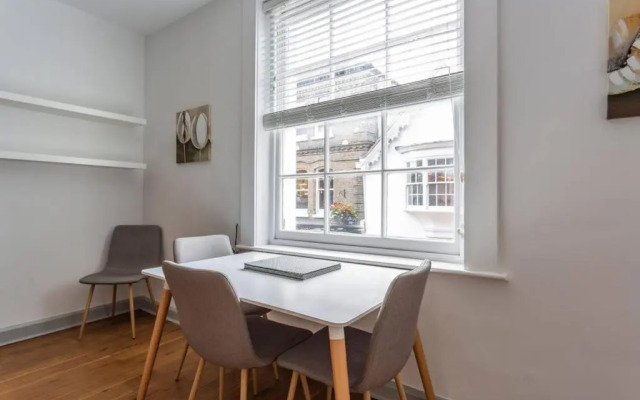 Spacious Central Chic Apartment - Simply Check In