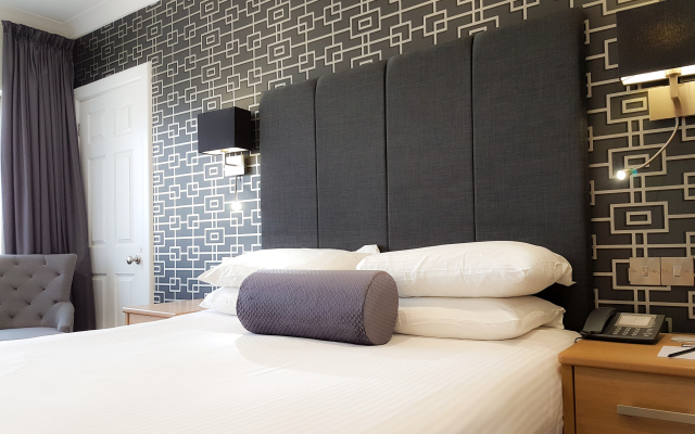 The Cumberland Hotel - OCEANA COLLECTION