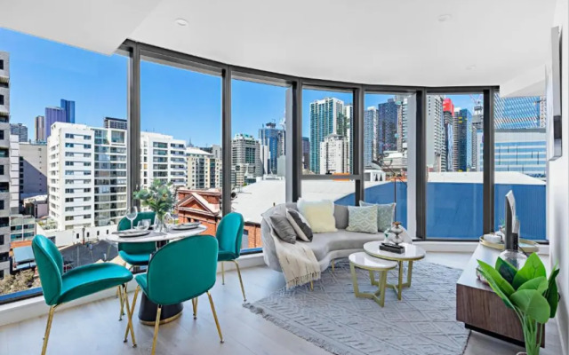 Lumina Suites
