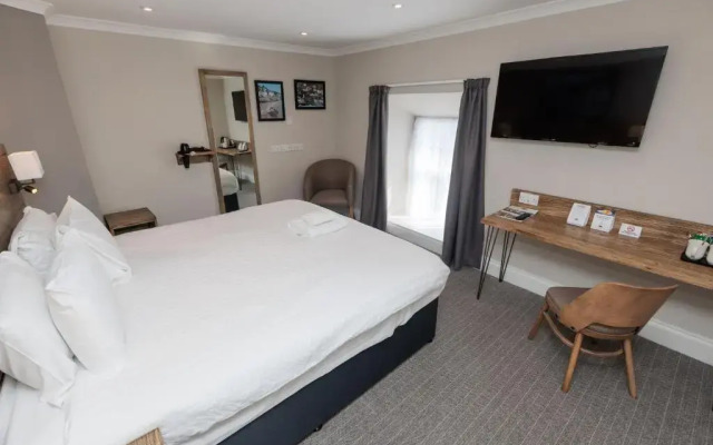 Dovey Inn