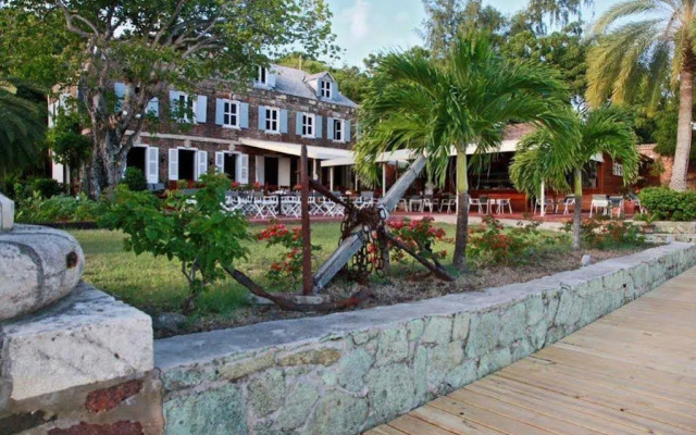 Admiral's Inn and Gunpowder Suites