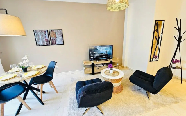 City Studio with outdoor vibes