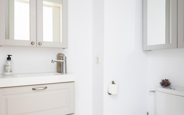 Home2Book Elegance City Center Apartment