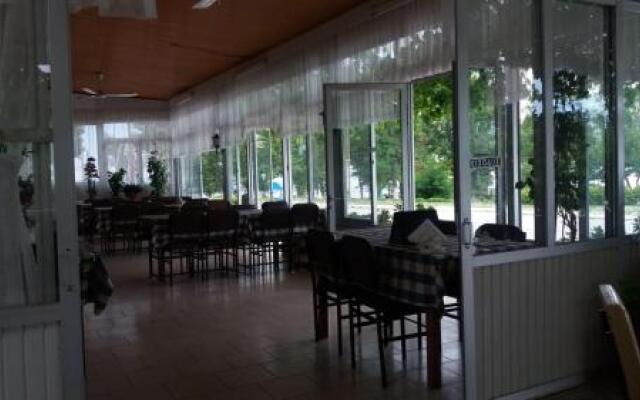 Aktaion Hotel
