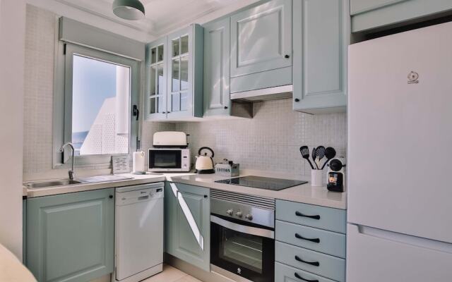 Modern & Chic Loft Apt. *Terrace *BBQ *Parking