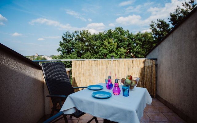 KrakowLiving - Zamkowa Apartment