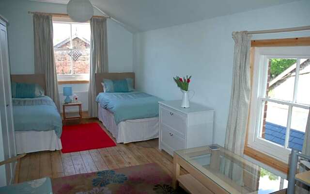 Mid Wales Arts B&B