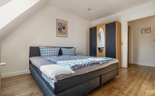 Apartment by Lake Muritz With Marina Views