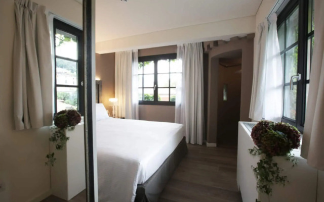 Villa Liberty - Lake Como Rooms & SPA