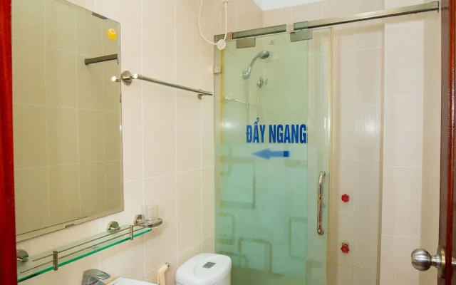 Ho Sen Xanh Hotel Hanoi