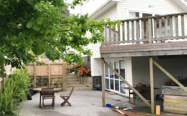 Private Studio Close to city