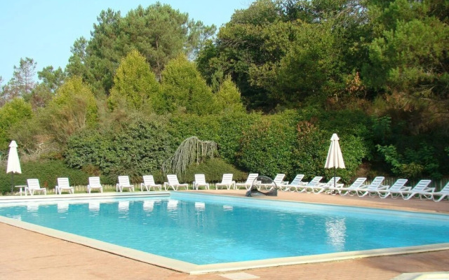 Etang Vallier Resort