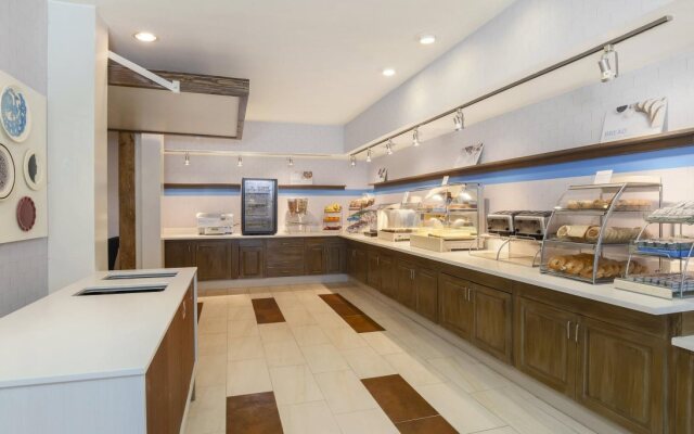 Holiday Inn Express Las Vegas - Stadium Area by IHG