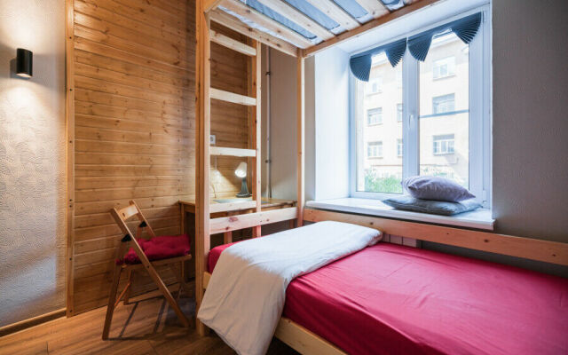 Hostel Terrace 10L