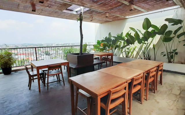 Student Park Apartment by NGINAP