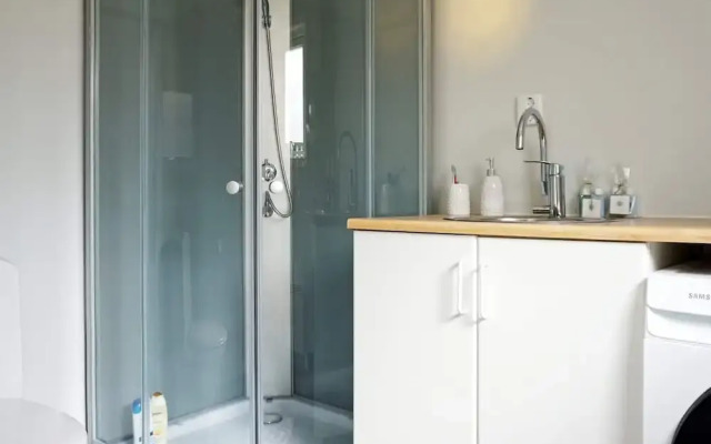 6 Person Holiday Home in Stromstad