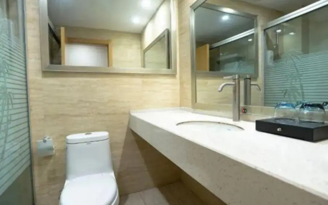 GreenTree Inn Changzhou Menghe Town Chengfeng Building