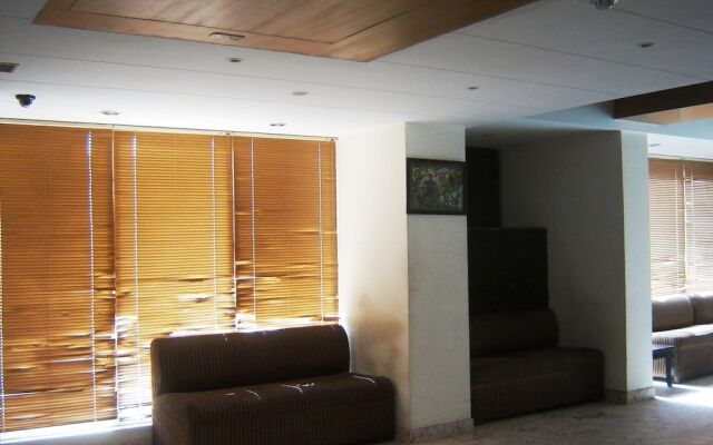 Hotel Anand Retreat