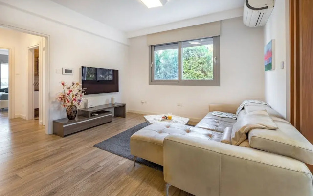 Christine Complex- Close to the Beach, Shared Pool
