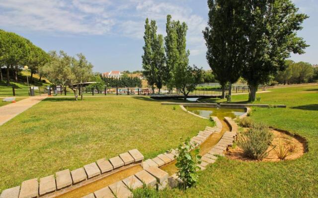 Apartamento T1 em Lagos com piscina e garagem