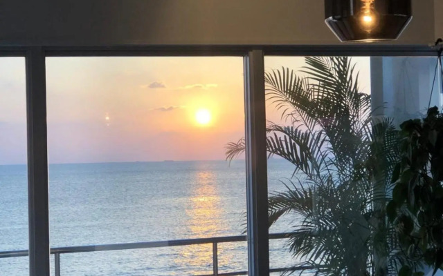 Transit House 5S Terminal