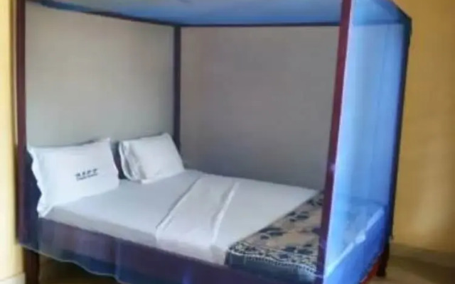 Diani Travelers Guest House