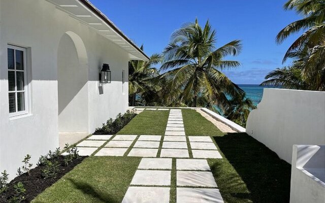 Holiday House by Eleuthera Vacation Rentals