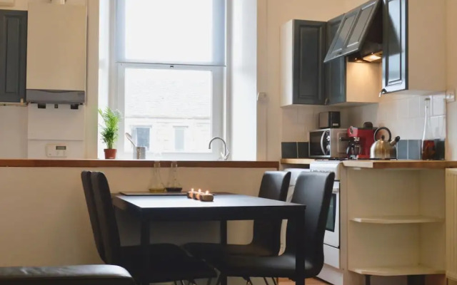 Stylish & Modern Flat Near City Centre, Edinburgh