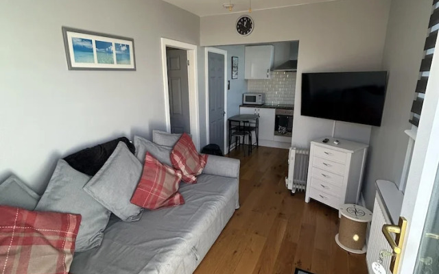 Modern One Bedroom Chalet With Central Heating