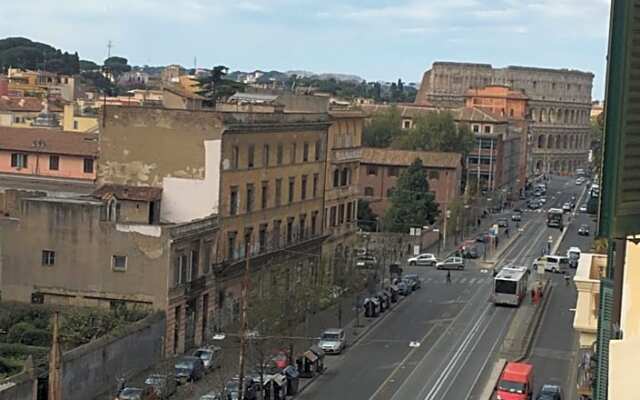 La finestra sul Colosseo B&B 1