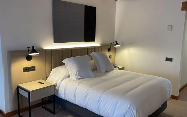 4Us Rioja Wine Hotel