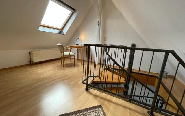 Suite Dilara by NINJA SPACES - 105QM Maisonette, Netflix, Garten, Parkplatz