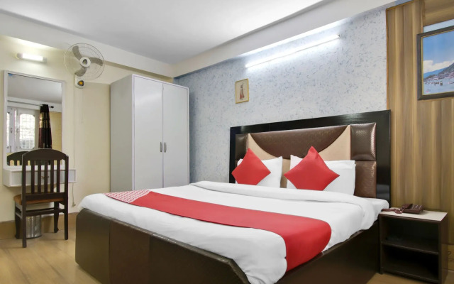 Capital O 11741 Hotel Nest