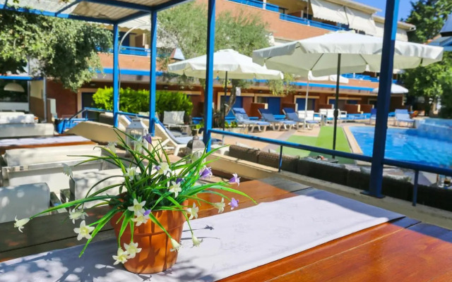 Philoxenia Hotel-Villas