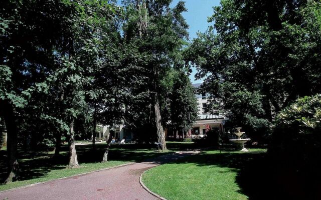 Demeures de campagne Château de Fontainebleau – Mercure