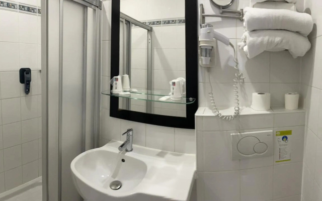 Hipotel Lilas Gambetta