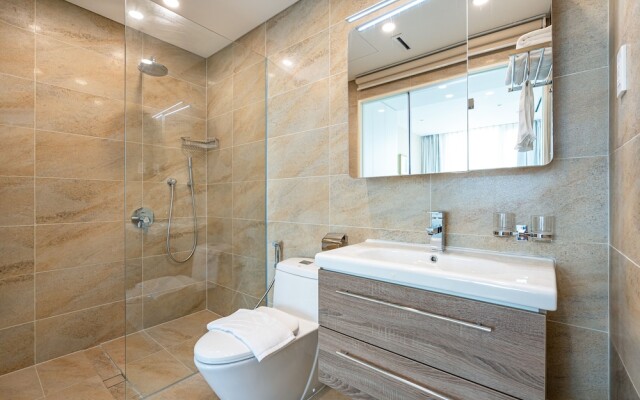 Saigon Finest - IDG Suite Collection - 10J