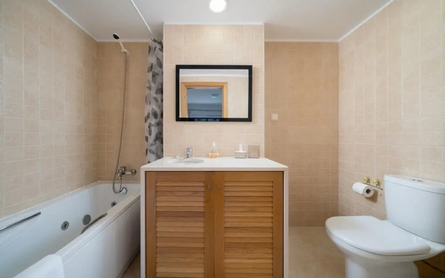 Traditional Seaside Tavira Apartment Ideal Homes