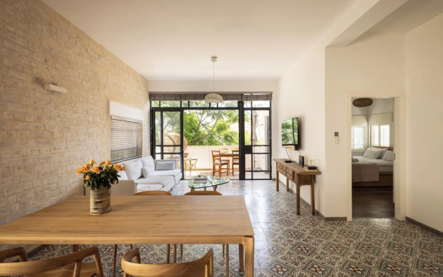 Rustic Charm Tel Aviv CTR by Sea N' Rent