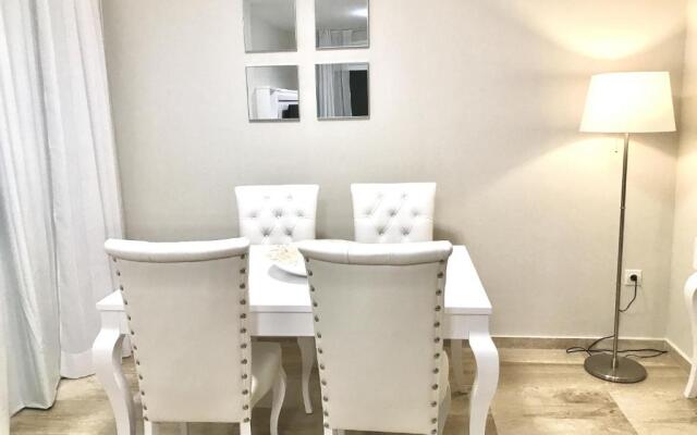 Marbella Beachfront - Apartment With sea views B1