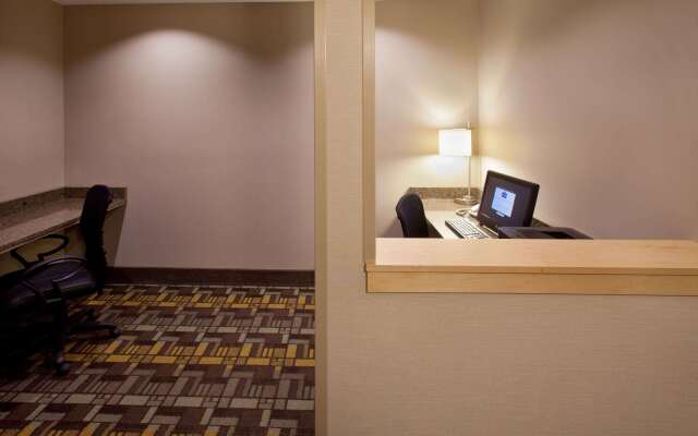 AmericInn by Wyndham Fairfield
