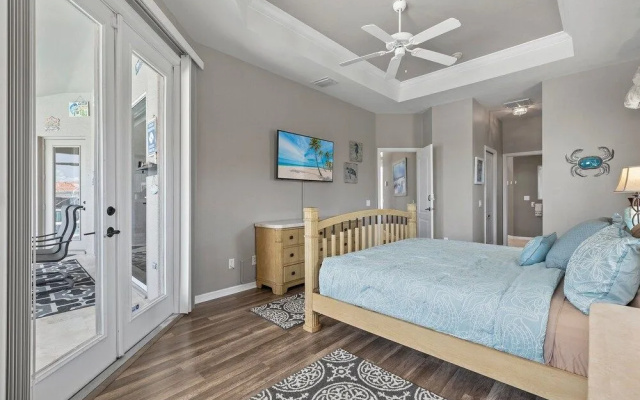 Sunshine Escape by Distinctive Beach Rentals