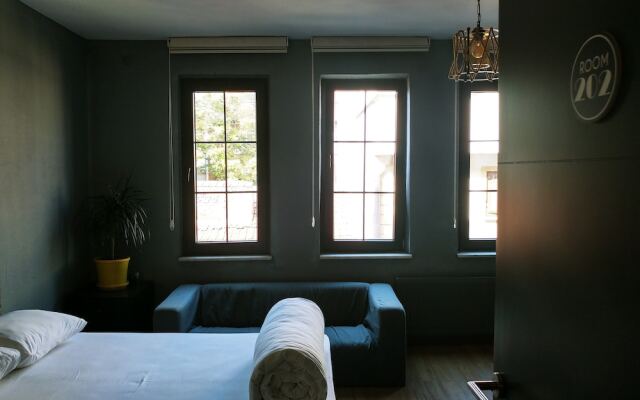 Aden Room