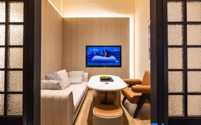Atour Hotel Yantai Zhifu Station Red Star Macalline