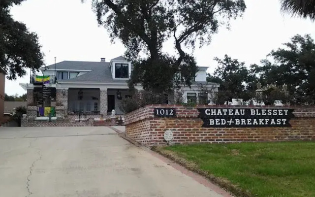 Chateau Blessey Bed & Breakfast