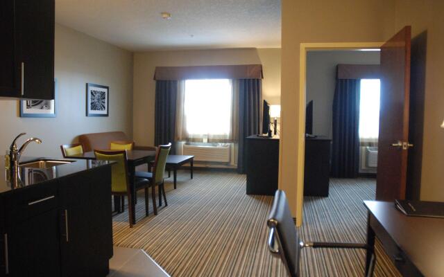 Best Western Plus Fort Saskatchewan Inn & Suites