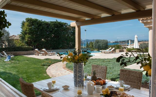 Luxurious Villa in Peloponnese With Pool