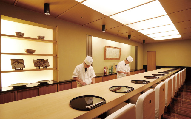 Hotel New Otani Tokyo, The Main