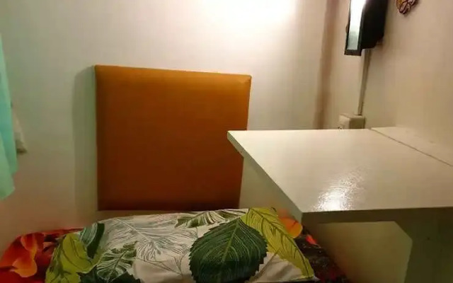 GardenPod Hostel + Café