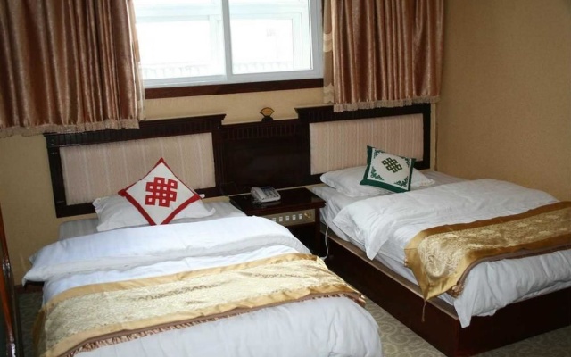 Shangri-la Tibetan Family Inn – Guest Rooms – Shangri-La